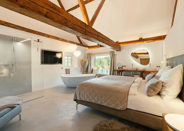 Weidehaus De Luxe Chalet Obertriesting